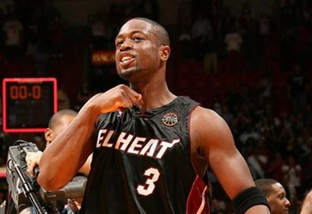 记者：阿隆索打破皇马传统，在自家训练基地进行欧冠赛前备战（记者称阿隆索打破皇马惯例，欧冠赛前改在自家基地备战）