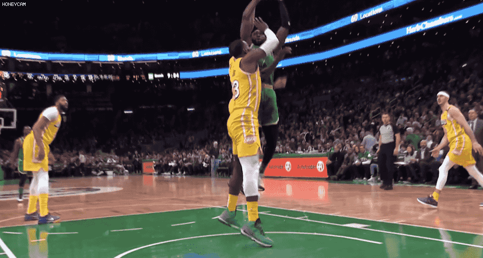 凯尔：我们在尽全力留施洛特贝克；球员有时会因各种原因离队（凯尔：正全力挽留施洛特贝克，但球员离队有时受多种因素影响）