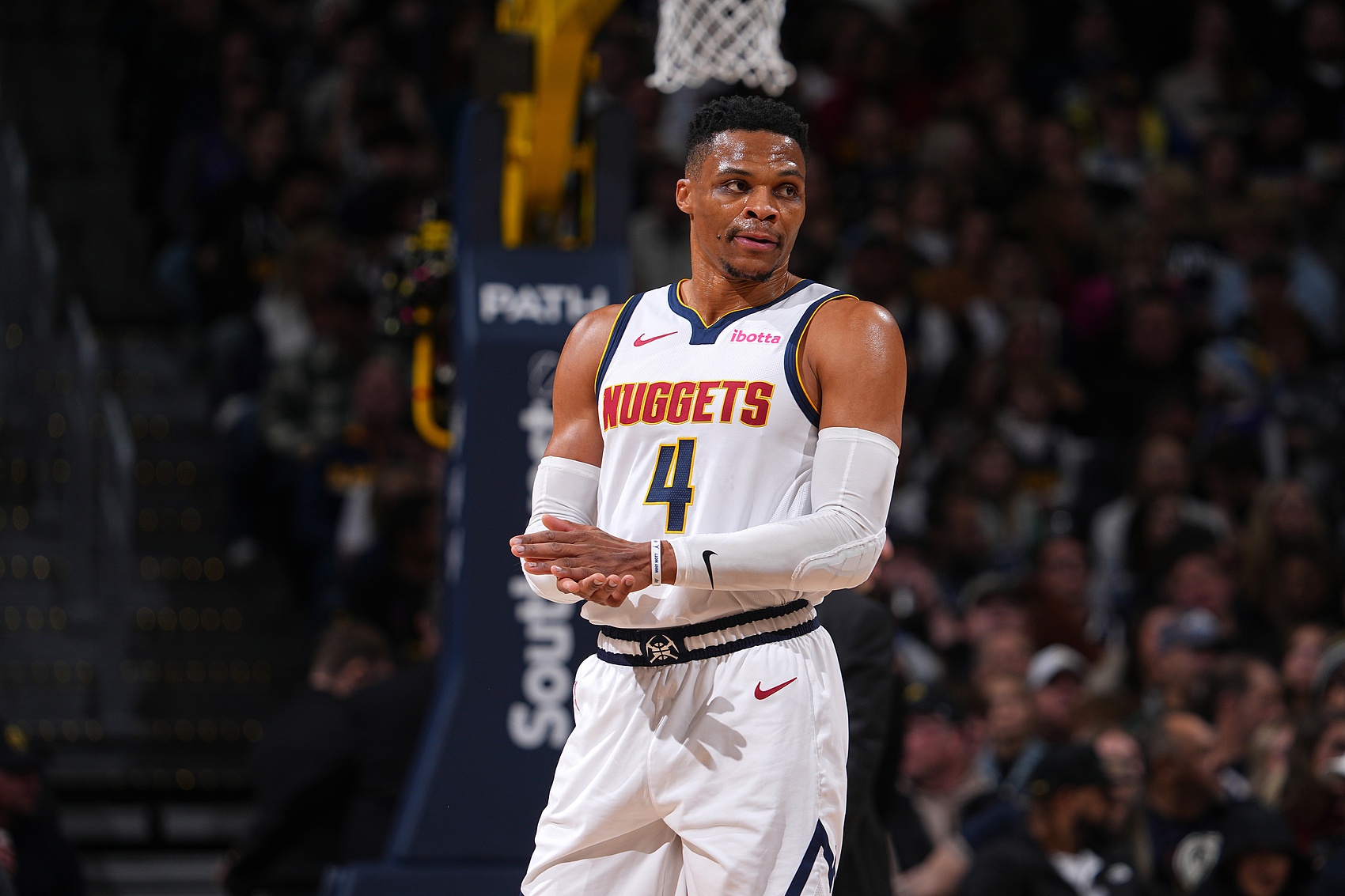 17／18赛季以来英超参与进球数榜：萨拉赫第一，孙凯分居二三（2017／18赛季至今英超参与进球榜：萨拉赫领跑，孙兴慜、凯恩分列二三位）