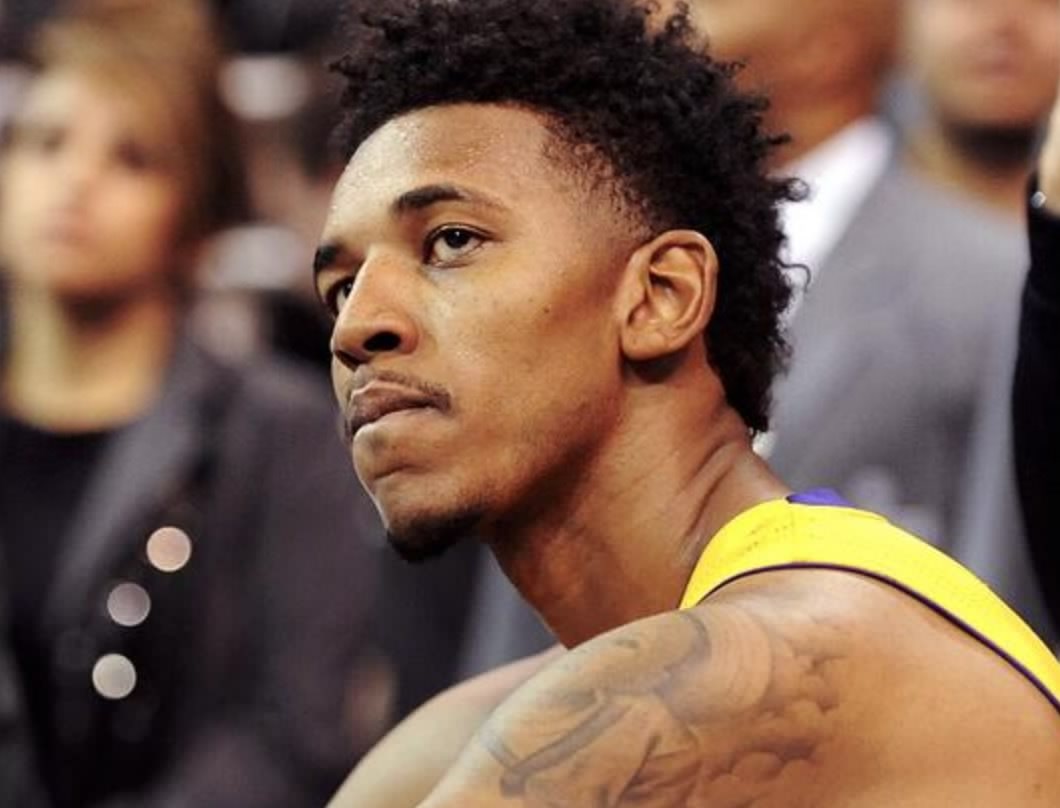 卡卢卢：斯帕莱蒂要求很高；我们可以随时切换三后卫或四后卫（卡卢卢：斯帕莱蒂标准很高 我们可随时切换三／四后卫阵型）