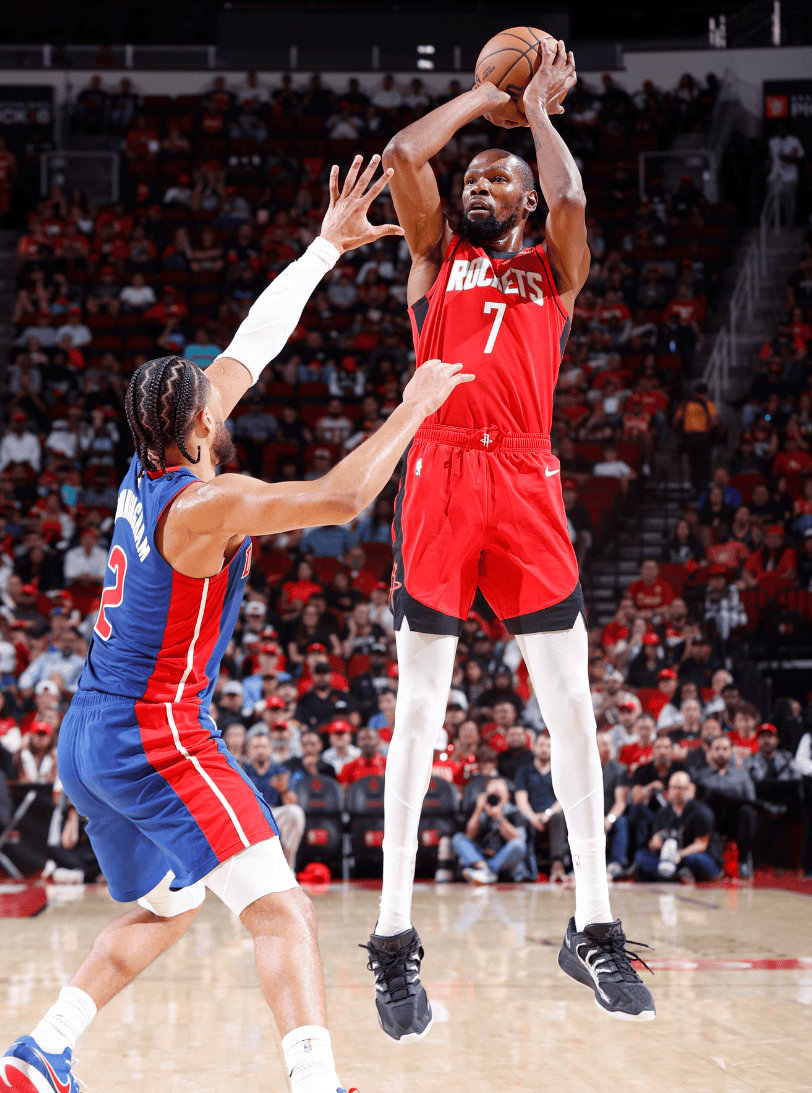 纳帅：施洛特贝克的脚肿了；萨内在欧冠和土超的数据有所提升（纳帅：施洛特贝克脚部肿胀，萨内欧冠与土超数据提升）