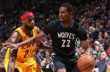 独造两球！官方：霍伊伦当选那不勒斯2-0米兰最佳球员（一人造两球！官方评选霍伊伦为那不勒斯2-0米兰之战全场最佳）