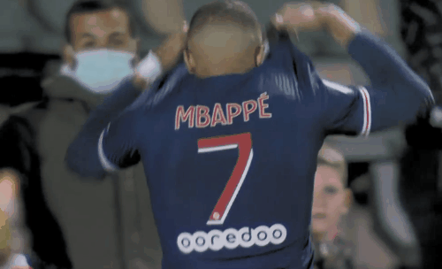 卡马文加在圣马梅斯的光芒与遗憾：进球后遭遇伤病打击（圣马梅斯之夜的喜与痛：卡马文加破门后不幸伤退）