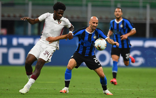 略伦特：若没被西班牙征召我也不难过；我现在享受品葡萄酒（略伦特：即便不入选西班牙队也坦然，如今正享受品葡萄酒的时光）