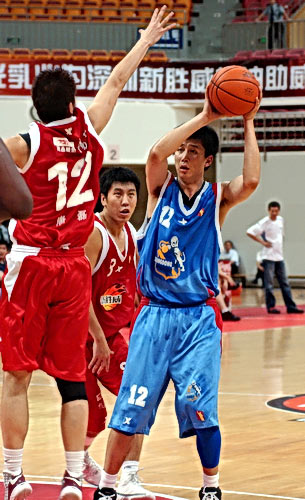 帕雷德斯父亲：我了解一些事情，知道迪巴拉想来博卡（帕雷德斯父亲：我有所了解，迪巴拉倾向加盟博卡）