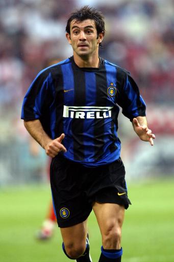 詹姆斯：衷心希望人们没有忘记罗斯，他是个不可思议的竞争者（詹姆斯：真心盼大家别忘记罗斯，他是一名令人惊叹的竞争者）