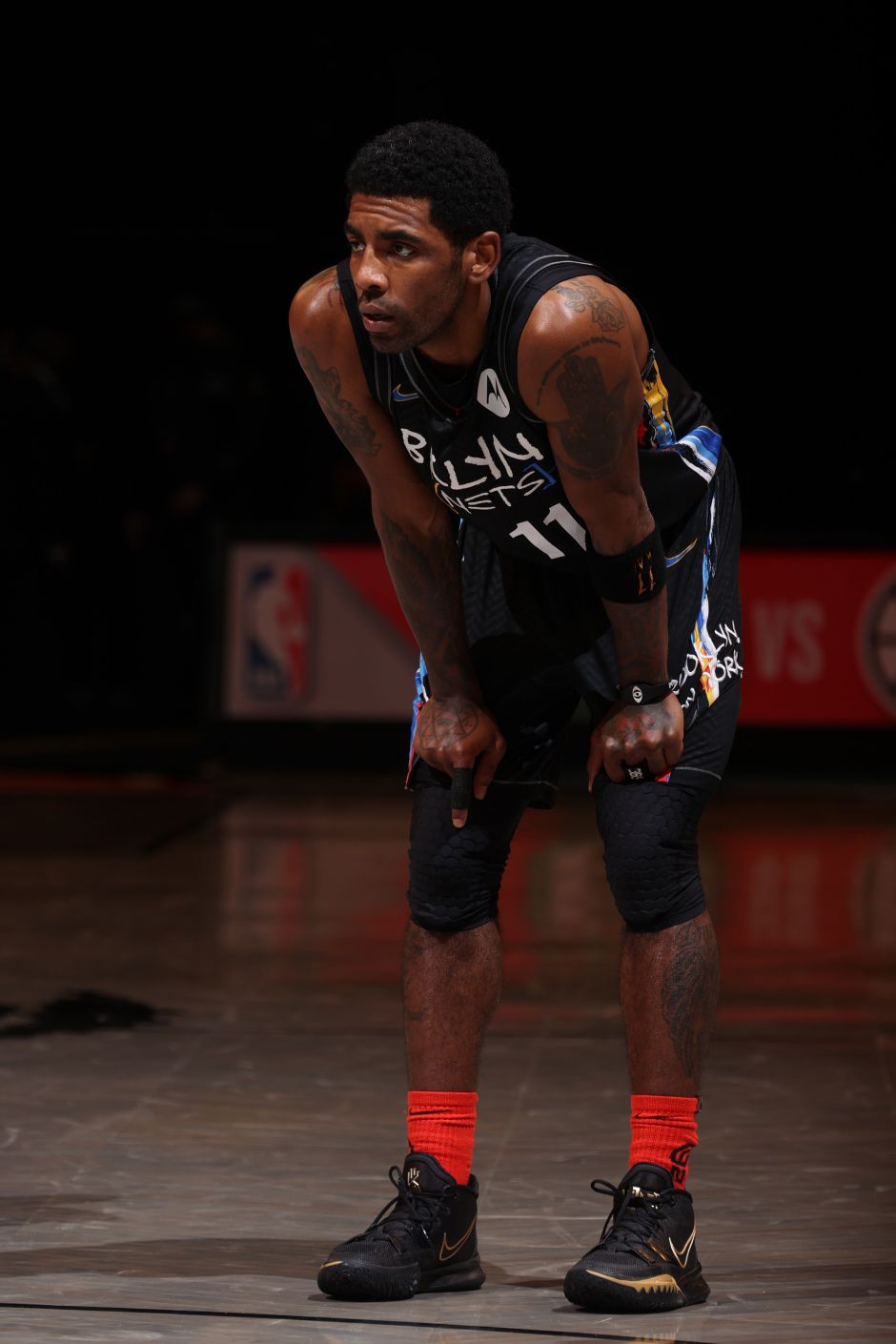 NBA：湖人加时险胜掘金 詹姆斯砍下40分（NBA：湖人加时力克掘金 詹姆斯轰下40分）